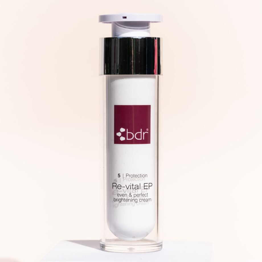BDR Re-vital EP kremas nuo raudonio, šviesinantis